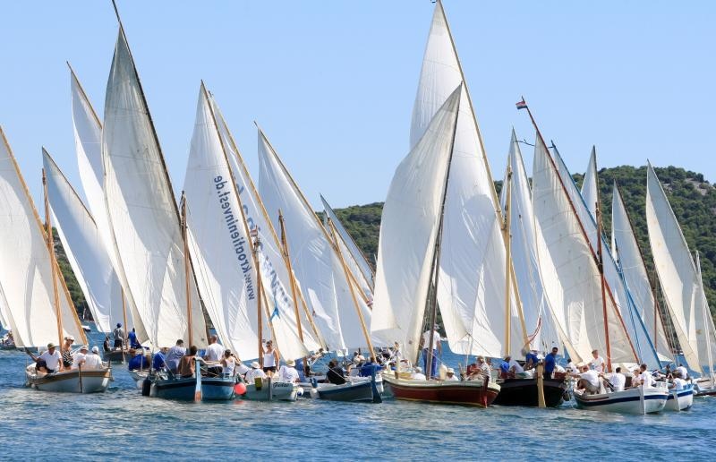 Betina: Održana tradicionalna regata za dušu i tilo, Foto: Duško Jaramaz/PIXSELL Betina: Održana tradicionalna regata za dušu i tilo, Foto: Duško Jaramaz/PIXSELL