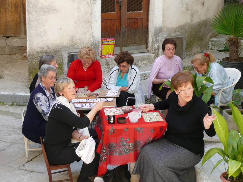 Crna ovca u Baški na otoku Krku Crna ovca u Baški na otoku Krku