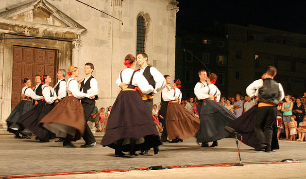 Image 1176149 (auto)