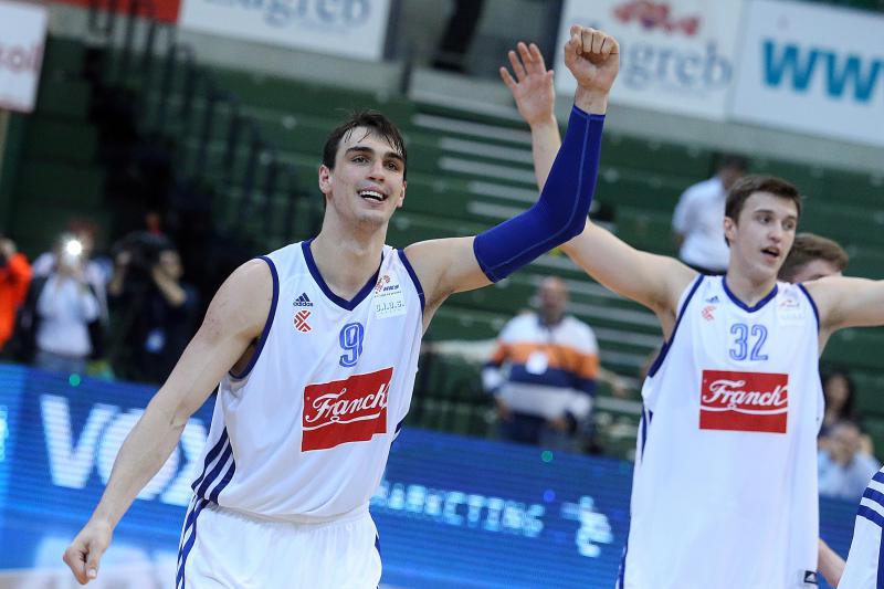 Zagreb – 7. kolo A-1 lige za prvaka, KK Cibona – KK Zadar 82-66. Photo: Goran Stanzl/PIXSELL Zagreb – 7. kolo A-1 lige za prvaka, KK Cibona – KK Zadar 82-66. Photo: Goran Stanzl/PIXSELL