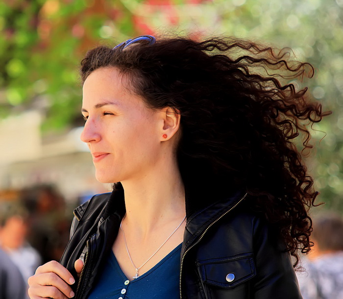 Skitnja gradom by Roberto Lerga