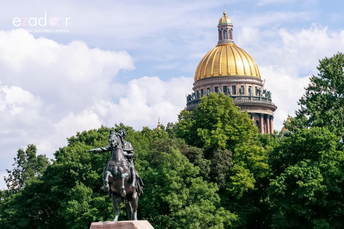 Đir po čudesno lijepom St. Petersburgu Đir po čudesno lijepom St. Petersburgu