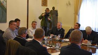 Zadarski župan Božidara Longin održao sastanak s gradonačelnicima i načelnicima Zadarski župan Božidara Longin održao sastanak s gradonačelnicima i načelnicima