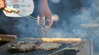 Prvenstvo u roštiljanju na zadarskoj Rivi (foto:Saša Čuka) Prvenstvo u roštiljanju na zadarskoj Rivi (foto:Saša Čuka)