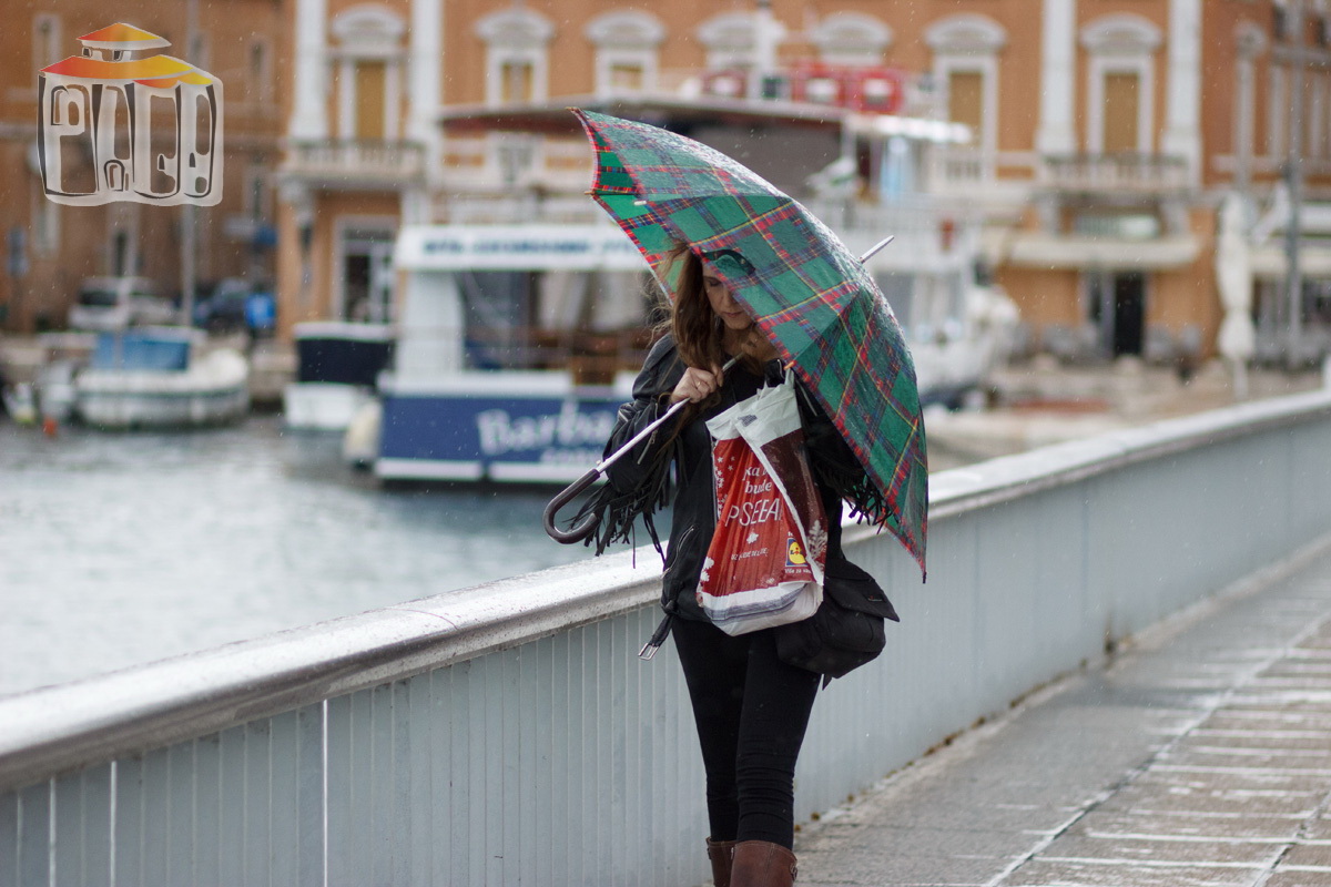 Pljusak, kiša, kišobran