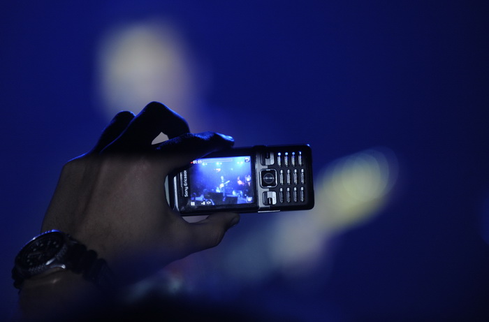 Split, 180311.
Spaladium Arena.
Koncert Bajaga u splitskoj Spaladium Areni ispunio je ocekivanja i dvorana je bila gotovo puna.
Foto: Paun Paunovic / CROPIX Split, 180311.
Spaladium Arena.
Koncert Bajaga u splitskoj Spaladium Areni ispunio je ocekivanja i dvorana je bila gotovo puna.
Foto: Paun Paunovic / CROPIX