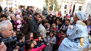 Sveta Luce oduševila mališane u gradu