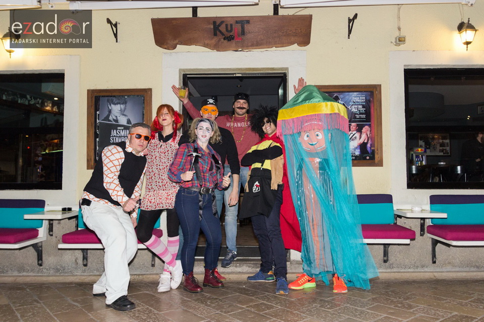 Cafe bar Doma: Povratak u Dolinu ćupova Cafe bar Doma: Povratak u Dolinu ćupova