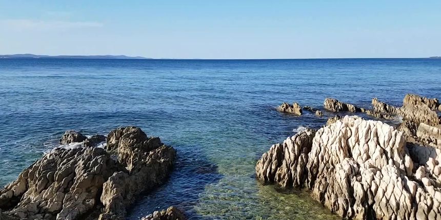 Zadarske vedute: Šum valova na Puntamici (thumbnail) Zadarske vedute: Šum valova na Puntamici (thumbnail)