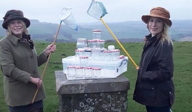 Leo de Watts pakira svjež britanski zrak u staklenke i prodaje ga Kinezima za 80 funti, Screenshot: YouTube