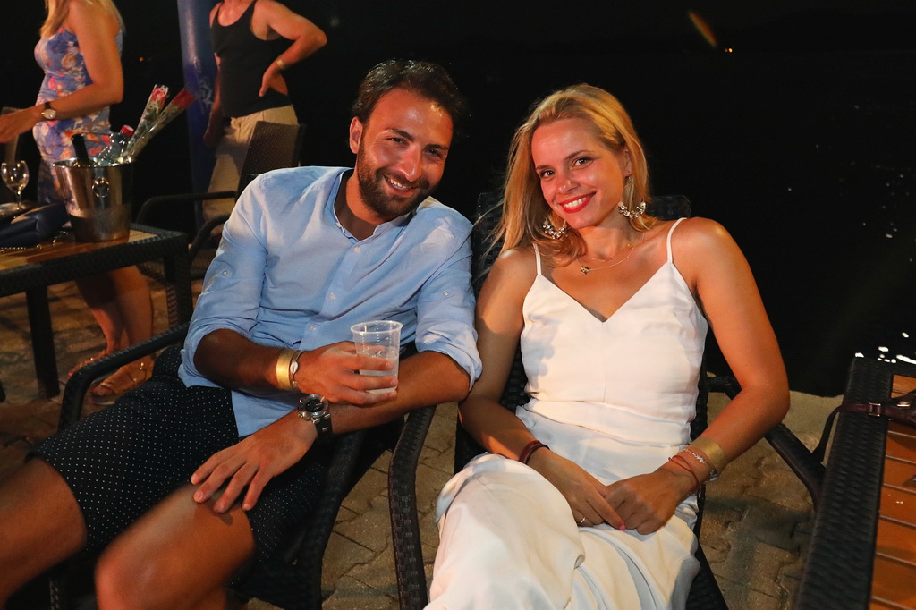 Fenomenalni Petar Grašo raspjevao i rasplesao Biograd Fenomenalni Petar Grašo raspjevao i rasplesao Biograd