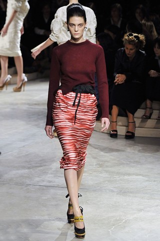 Midi suknje (foto: Vogue.co.uk)