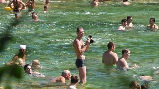 Rješenje za osvježenje: Kupanje u ledenoj rijeci Krki u NP Krka. Photo: Hrvoje Jelavić/PIXSELL