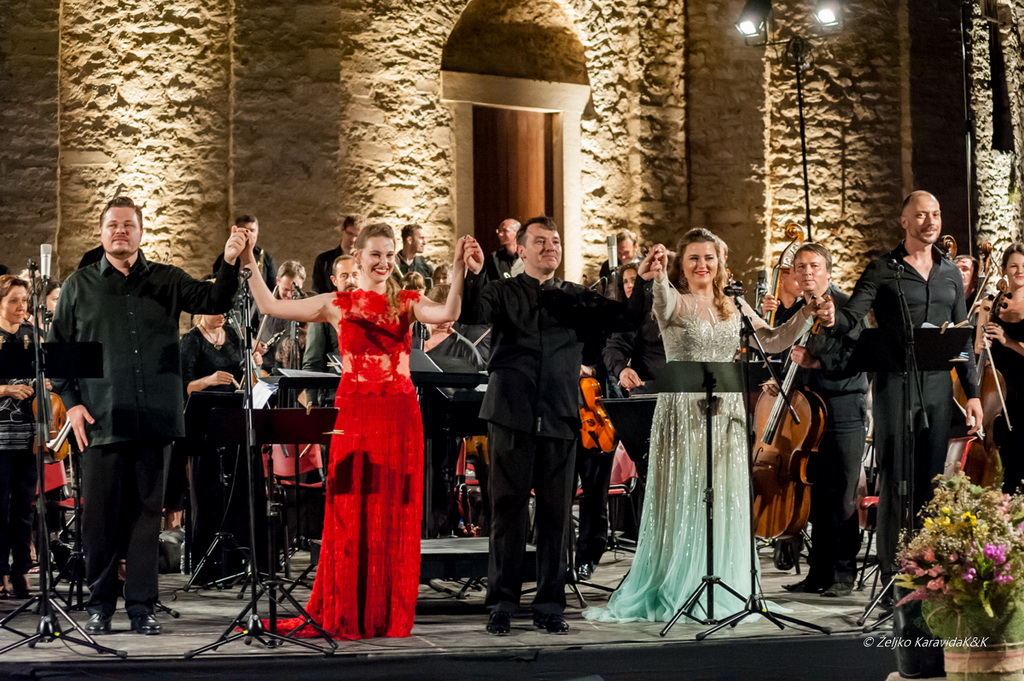 Veličanstvenim koncertom “Opera je u zraku” otvorene 57. Glazbene večeri u sv. Donatu