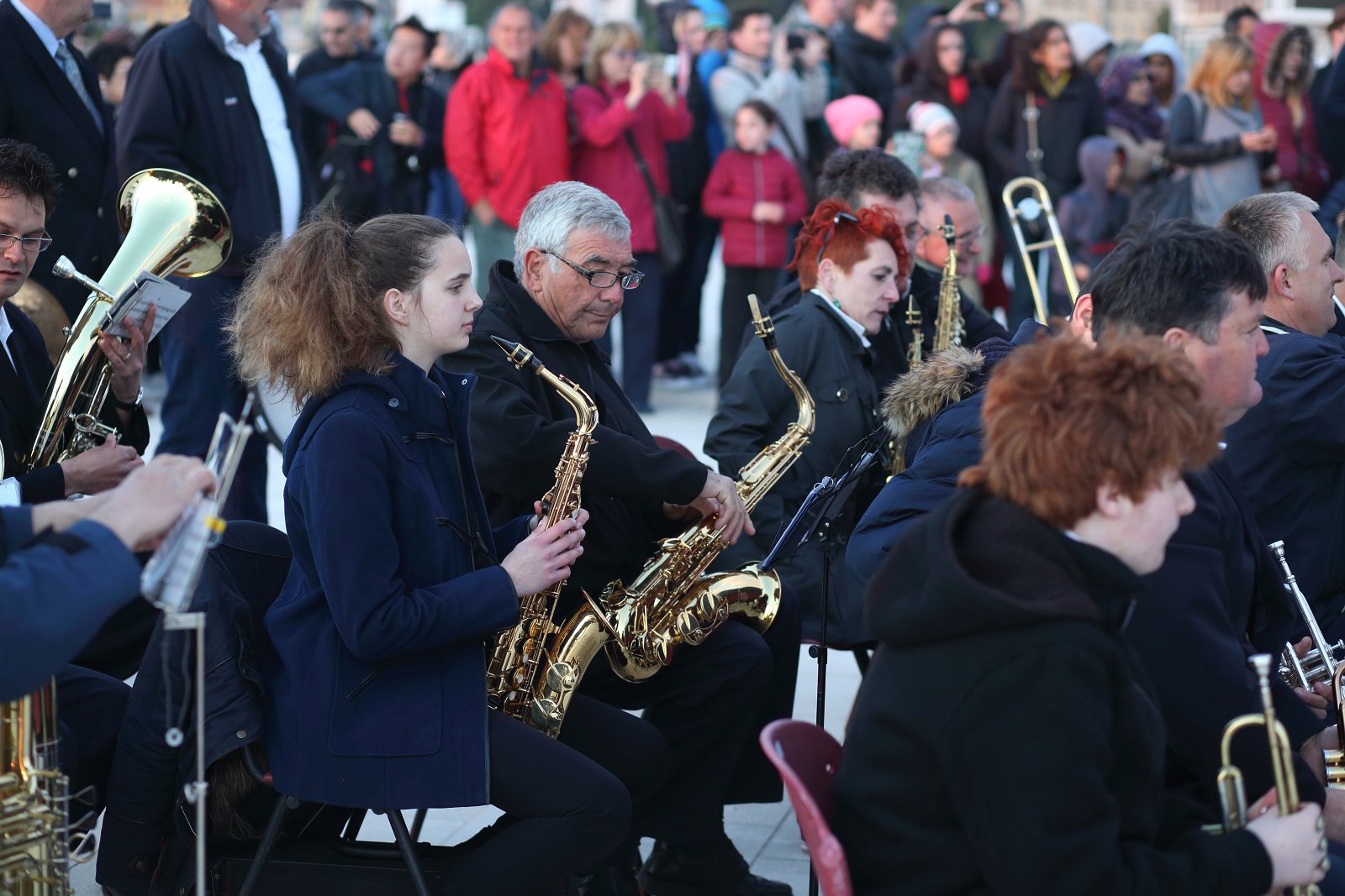 HGD Sv. Cecilija izvelo korčulanski viteški ples “Moreška” na Pozdravu suncu