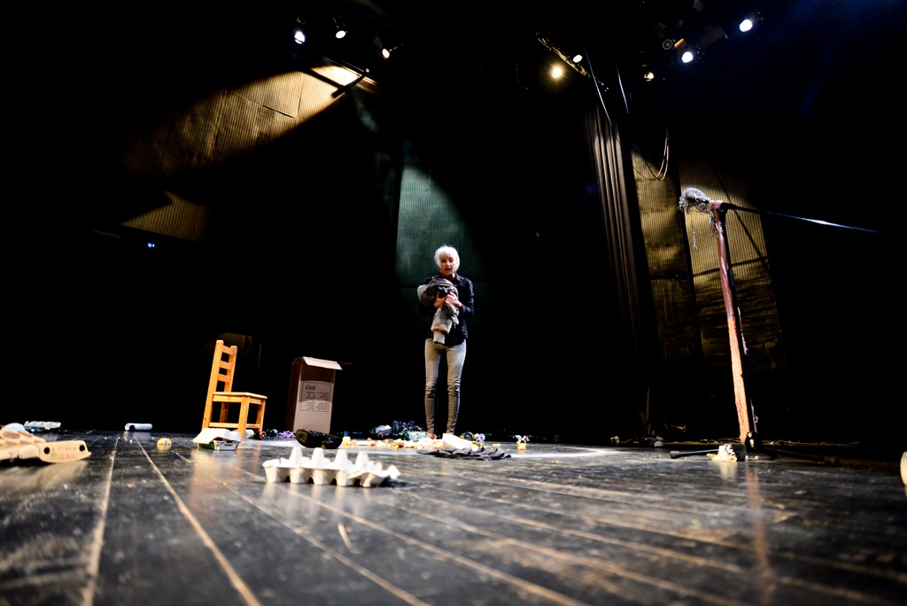 “Ana i Ona” naziv je predstave čijom je premijerom sinoć u zadarskom Kazalištu lutaka započela umjetnička revija pod nazivom “Nosi se Teatro Verrdi”.