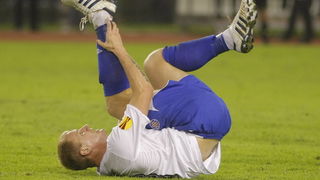 Split, 300910.
Stadion Poljud.
Nogometna utakmica drugog kola Europske lige,
Hajduk – Anderlecht.
Na slici: Senijad Ibricic.
Foto: Duje Klaric / CROPIX Split, 300910.
Stadion Poljud.
Nogometna utakmica drugog kola Europske lige,
Hajduk – Anderlecht.
Na slici: Senijad Ibricic.
Foto: Duje Klaric / CROPIX
