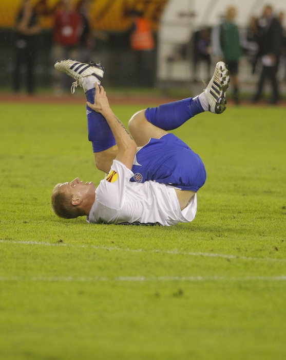 Split, 300910.
Stadion Poljud.
Nogometna utakmica drugog kola Europske lige,
Hajduk – Anderlecht.
Na slici: Senijad Ibricic.
Foto: Duje Klaric / CROPIX Split, 300910.
Stadion Poljud.
Nogometna utakmica drugog kola Europske lige,
Hajduk – Anderlecht.
Na slici: Senijad Ibricic.
Foto: Duje Klaric / CROPIX