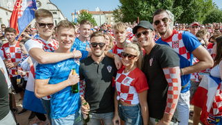 Navijačko ludilo u Zadru za vrijeme i nakon finala Svjetskog prvenstva Navijačko ludilo u Zadru za vrijeme i nakon finala Svjetskog prvenstva
