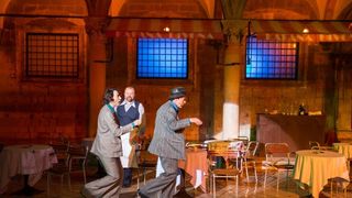 Kostimirana proba predstave Kafetarija prema djelu La bottega del caffe, jednoj od najuspješnijih komedija talijanskog komediografa Carla Goldonija