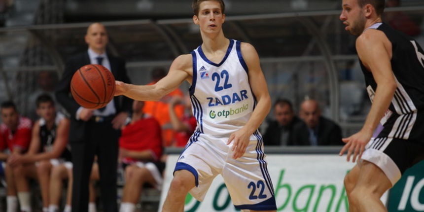 Zadar, 151011.Dvorana Kresimir Cosic. Kosarkaska utakmica, Zadar – Svjetlost Brod.Na fotografiji: Uros Zadnik igrc Zadra.Foto: Andrija Lucic / CROPIX
