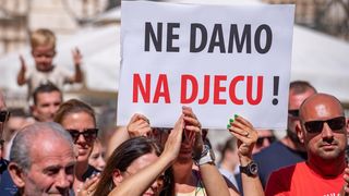 Na Narodnom trgu održan prosvjed “Krik za slobodu” protiv epidemioloških mjera