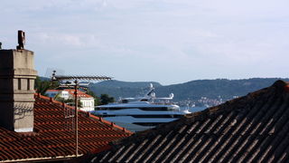 Superjahta “Eminence” u zadarskoj luci Superjahta “Eminence” u zadarskoj luci