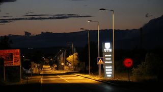 Rekonstrukcija ceste D-306 na Viru: Zasvijetlilo od Virskog mosta do centra!