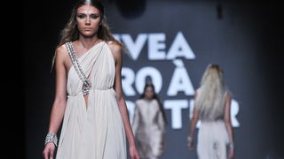 Zagreb, 061009.
West Gate.
Revija modne kuce Hippy Garden, u sklopu Cro a Portera.
Foto: Boris Kovacev / CROPIX