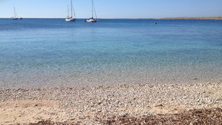 Premuda: Akcija čišćenja plaže “Zad crikve”, Foto: Ivana, Eva, Mia i Lea