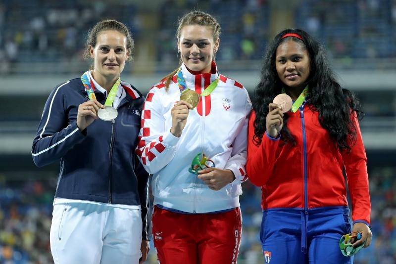 PI Rio de Janeiro, ceremonija dodjele medalja u ženskom disku: zlatnu medalju osvojila je Sandra Perković. Photo: Igor Kralj/PIXSELL PI Rio de Janeiro, ceremonija dodjele medalja u ženskom disku: zlatnu medalju osvojila je Sandra Perković. Photo: Igor Kralj/PIXSELL
