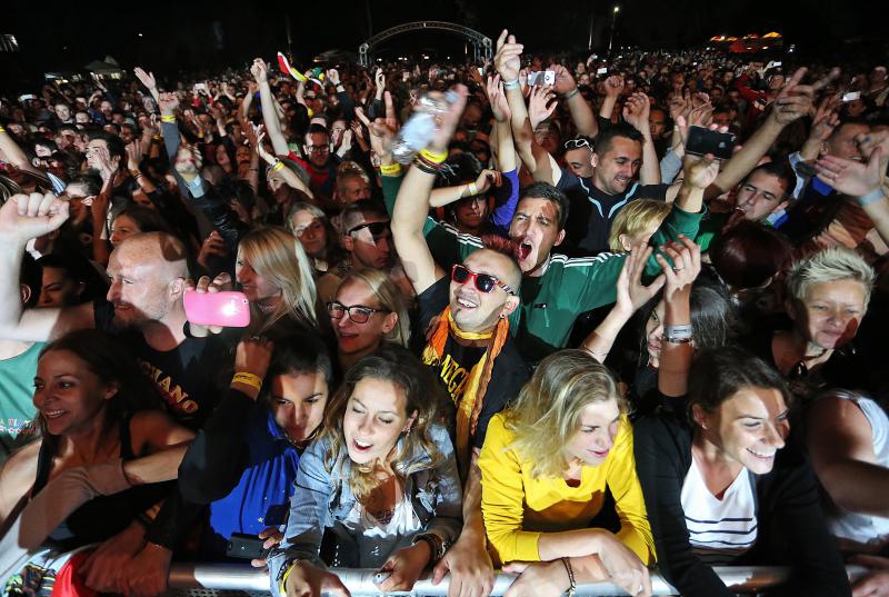 12.09.2013., Zagreb – Koncert glazbenika Manu Chao u sklopu turneje La Ventura odrzan je na zagrebackom Velesajmu. Photo: Jurica Galoic/PIXSELL Autor Jurica Galoic/PIXSELL 12.09.2013., Zagreb – Koncert glazbenika Manu Chao u sklopu turneje La Ventura odrzan je na zagrebackom Velesajmu. Photo: Jurica Galoic/PIXSELL Autor Jurica Galoic/PIXSELL