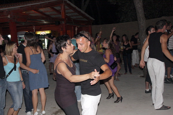 Biograd na Moru 17. srpnja 2009: Nastup Mladena Grdovica u diskoteci Marina Biograd na Moru 17. srpnja 2009: Nastup Mladena Grdovica u diskoteci Marina