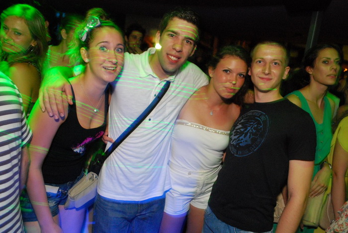 Image 805733 (auto) Image 805733 (auto)