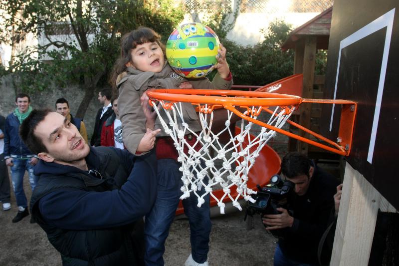 Košarkaši i djelatnici KK Zadar posjetili dječji vrtić Latica, Foto: Dino Stanin/PIXSELL Košarkaši i djelatnici KK Zadar posjetili dječji vrtić Latica, Foto: Dino Stanin/PIXSELL
