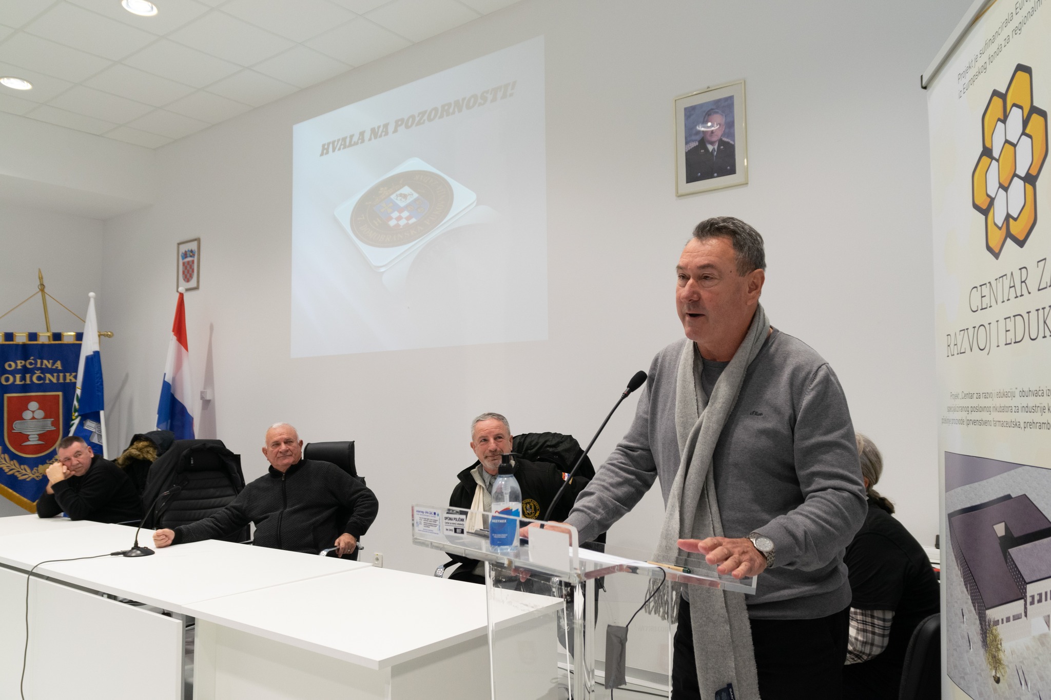 Sat povijesti o VRO Maslenica u Poličniku Sat povijesti o VRO Maslenica u Poličniku