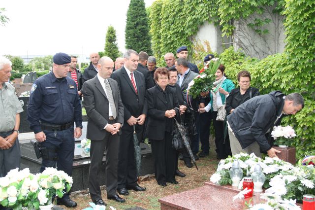Udruga specijalaca domovinskog rata “Poskoci” Zadar obilježila je 20. obljetnicu pogiblje Svete Denona, pripadnika Specijalne jedinice “Poskoci” Zadar.
