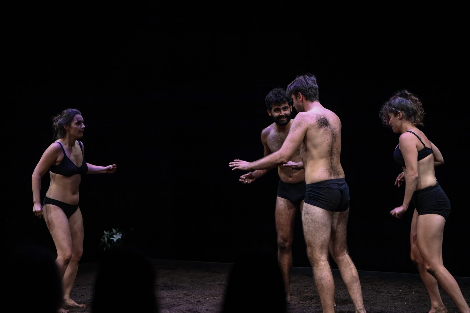 Predstava “(Pret)posljednja panda ili statika” u Kazalištu lutaka Predstava “(Pret)posljednja panda ili statika” u Kazalištu lutaka