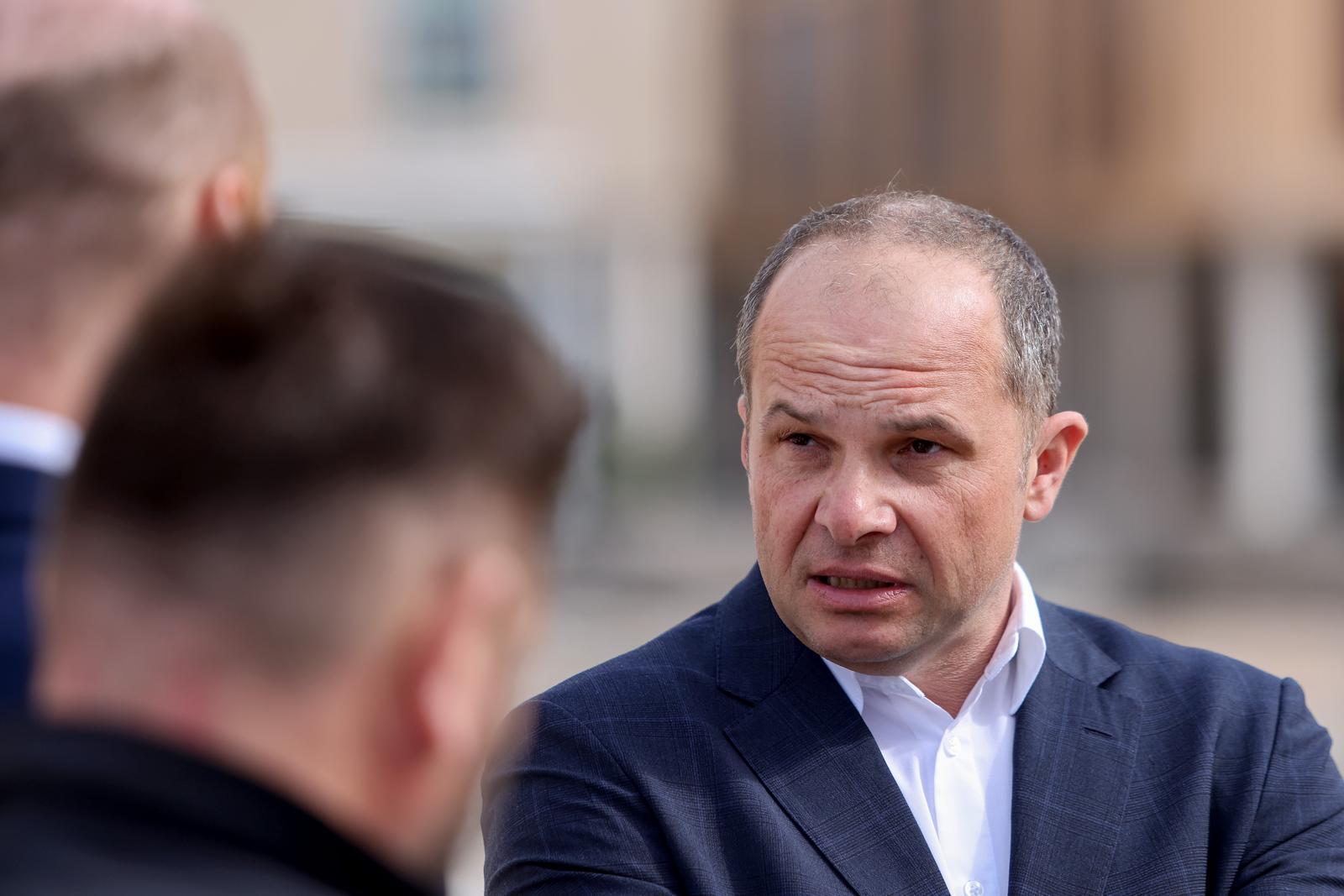 SDP predstavio kandidata za gradonačelnika, bit će to Daniel Radeta SDP predstavio kandidata za gradonačelnika, bit će to Daniel Radeta