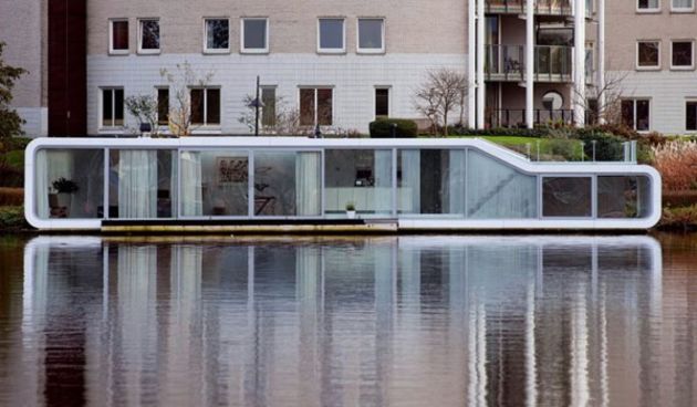 Watervilla De Omval Floating House