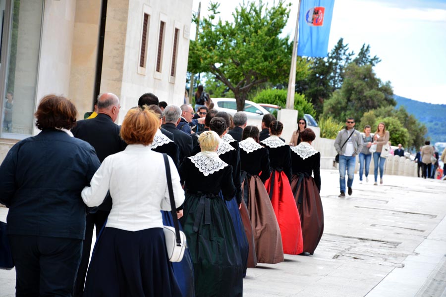 Predstavljanje svečane zadarske pučke nošnje, foto: Iva Perinčić Predstavljanje svečane zadarske pučke nošnje, foto: Iva Perinčić