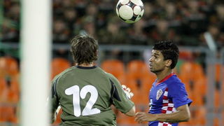 Minsk, 120809.
Stadion Dinamo Minsk
Kvalifikacijska nogometna utakmica za Svjetsko nogometno prvenstvo 2010. Bjelorusija – Hrvatska.
Na fotografiji: Eduardo da Silva.
Foto : Jakov Prkic / Cropix Minsk, 120809.
Stadion Dinamo Minsk
Kvalifikacijska nogometna utakmica za Svjetsko nogometno prvenstvo 2010. Bjelorusija – Hrvatska.
Na fotografiji: Eduardo da Silva.
Foto : Jakov Prkic / Cropix