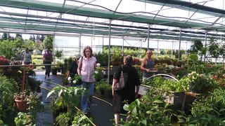 Danas, kako je tvrtka Nasadi d.o.o. i najavila, u rasadniku Cerodol na Žmirićima od 09:00 do 11:00 sati građanima su se dijelile sadnice sezonskog cvijeća. Danas, kako je tvrtka Nasadi d.o.o. i najavila, u rasadniku Cerodol na Žmirićima od 09:00 do 11:00 sati građanima su se dijelile sadnice sezonskog cvijeća.