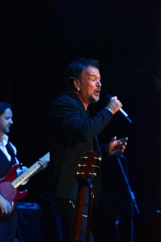 Koncert Olivera Dragojevića i Zlatana Stipišića u pulskoj Areni. Kao gosti nastupili su 2CELLOS. Photo: Duško Marušić/PIXSELL