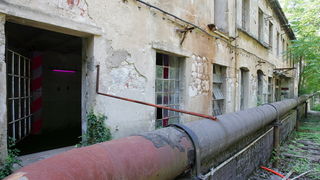 Rijeka 070610.
Danas je u prostoru bivse tvornice papira Harteri najavljen ovogodisnji   Hartera festival. Ova priredba se organizira po sesti put u  napustenim prostorima bivse tvornice. Festival traje od 11 do 13 lipnja , a nastupaju slijedece grupe: Kl