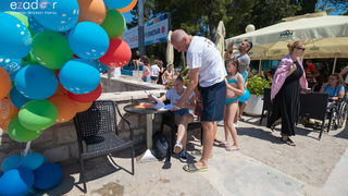 Meta feštica od balona i Ballon Jump