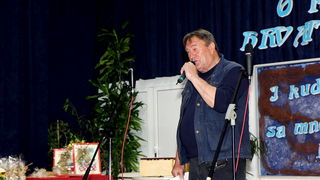 OŠ Smiljevac: Obilježena 50. godina Deklaracije o nazivu i položaju hrvatskoga jezika OŠ Smiljevac: Obilježena 50. godina Deklaracije o nazivu i položaju hrvatskoga jezika