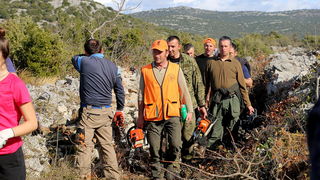 PP Vransko jezero: Akcija obnavljanja starog puta prema lokvi Benči PP Vransko jezero: Akcija obnavljanja starog puta prema lokvi Benči