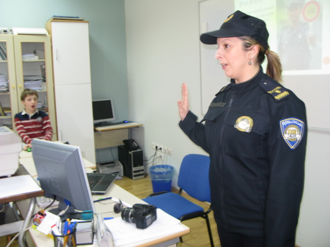 Image 936753 (auto) Image 936753 (auto)