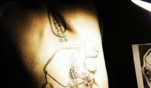 Ella Dvornik tetovirala cijela leđa u spomen na oca, foto: Facebook